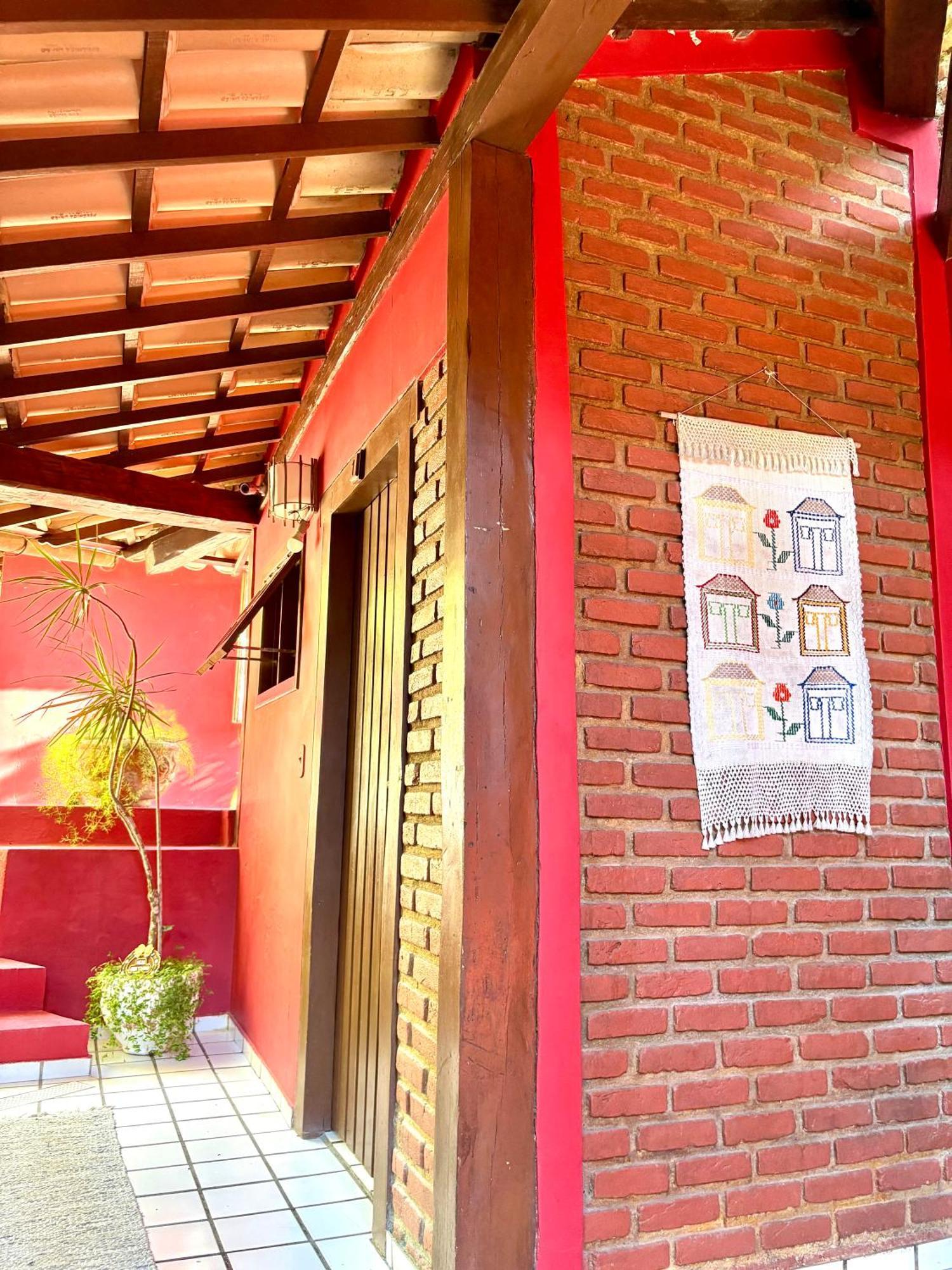 Novos Baianos Hostel E Pousada Порту-Сегуру Экстерьер фото